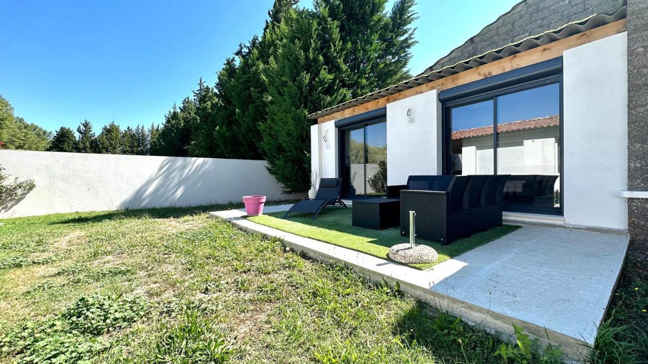 Le Petit Fresquounet Althen-des-Paluds Esterno foto